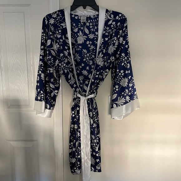 Linea Donatella Robe - Picture 5 of 5